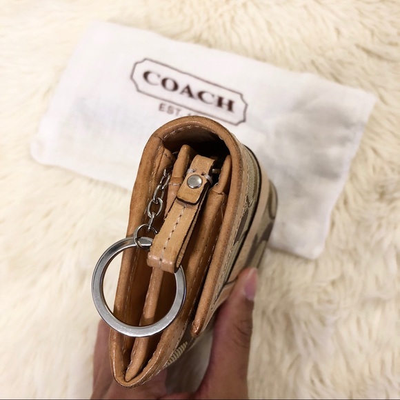 Coach Wallet - Picture 7 of 7